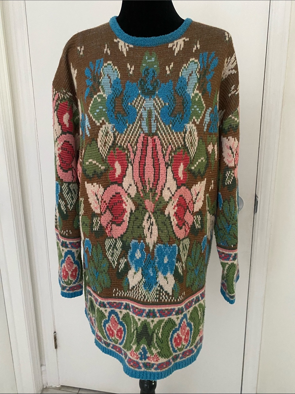 SPANNER wool mix Crewneck Sweater in Brown/Pink/Blue Large floral Prnt Sze Large